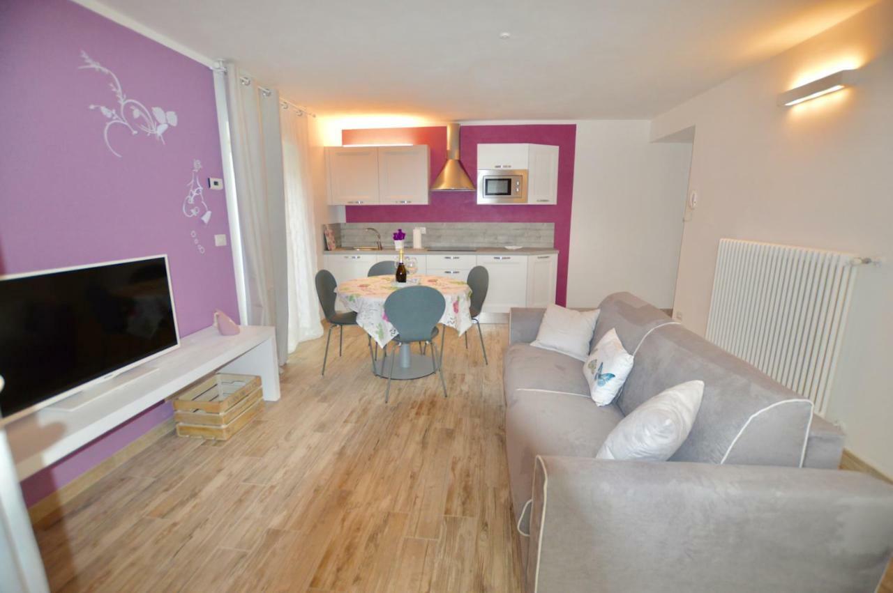 Casa Delle Corti Apartment Колико Екстериор снимка